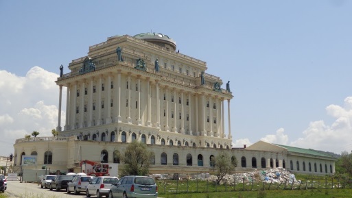 Amadeus Palace, Тирана