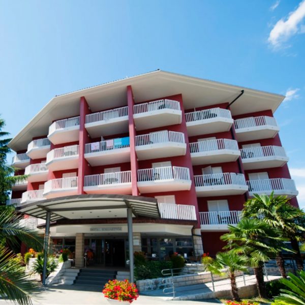 San Simon Resort, Изола